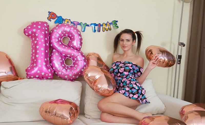  Надежда, 25